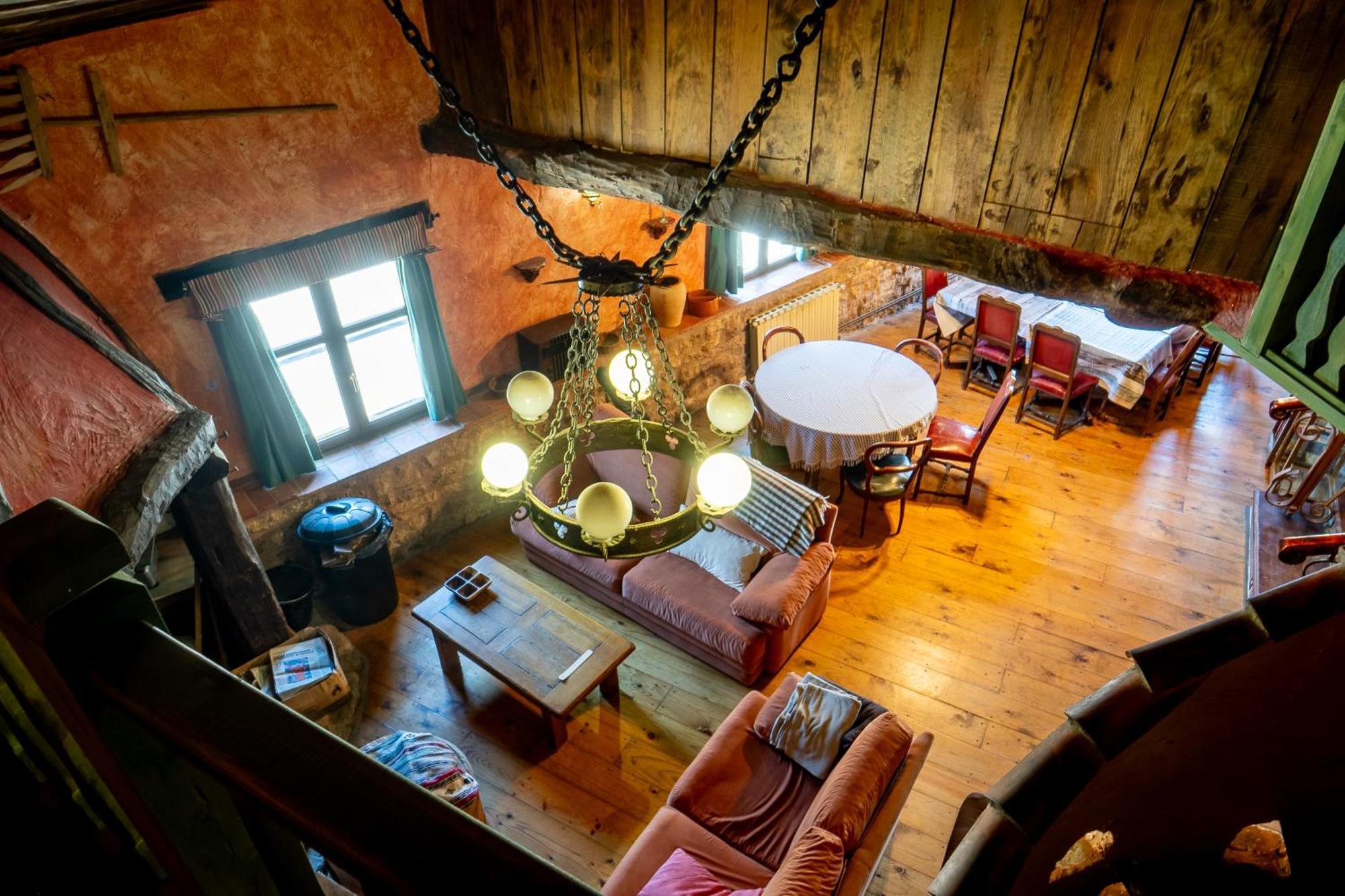 Hostel Atapuerca Inpulso Buitenkant foto